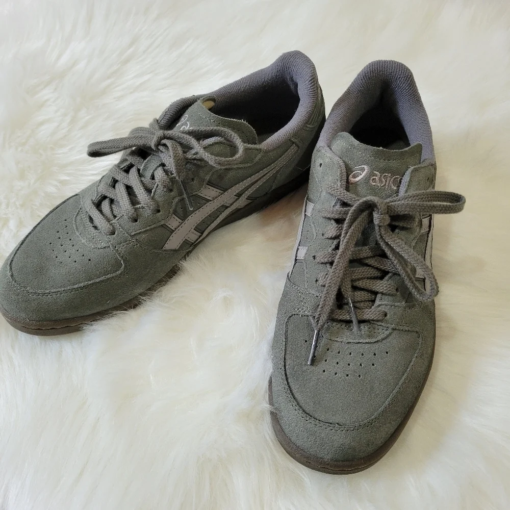 Asics Gray Sneakers Classic Low-Top Design